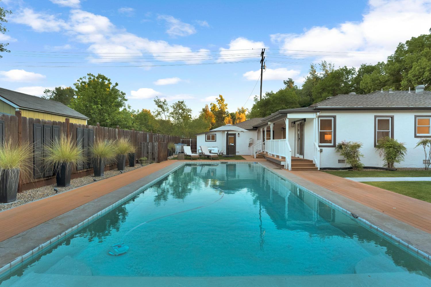 4064 N Wishon Ave, Fresno, CA 93704