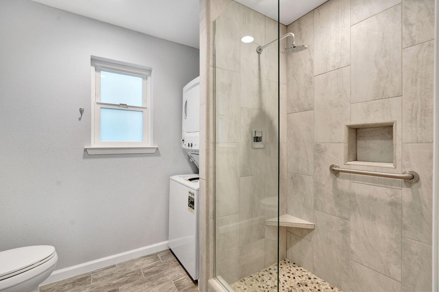 4064 N Wishon Ave, Fresno, CA 93704