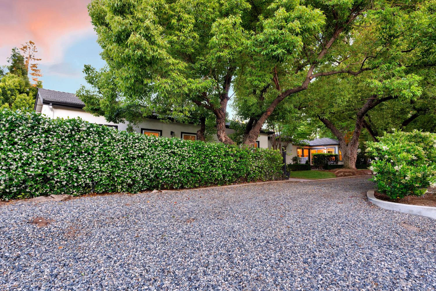 4064 N Wishon Ave, Fresno, CA 93704