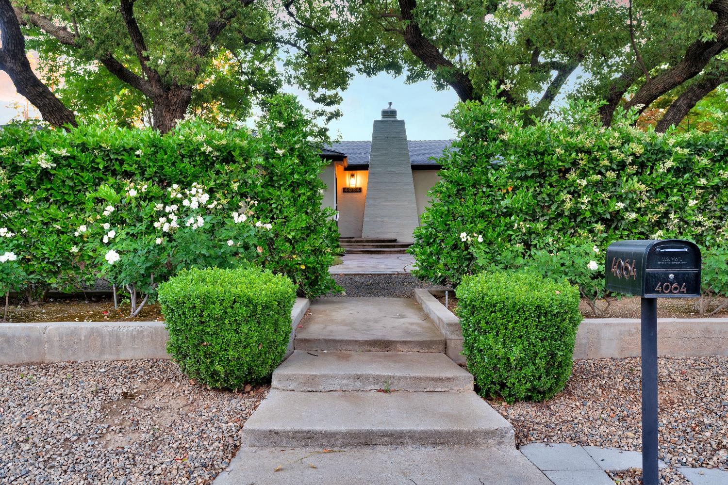 4064 N Wishon Ave, Fresno, CA 93704