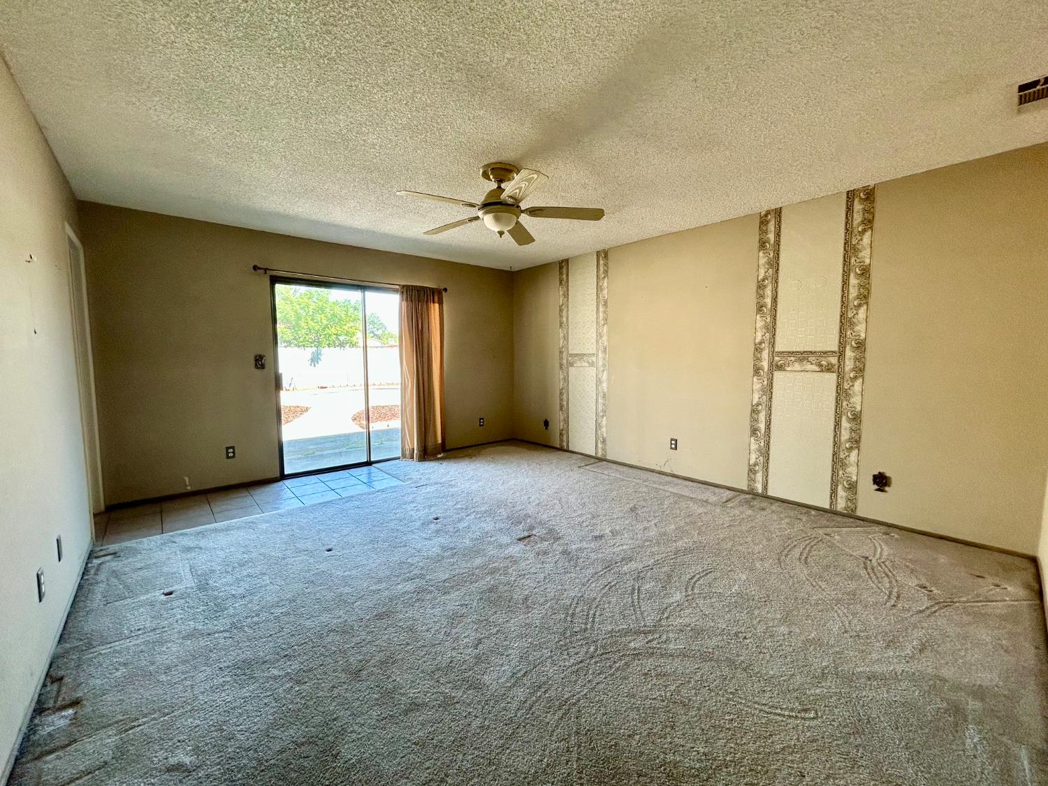 55 oxford Ave, Clovis, CA 93612