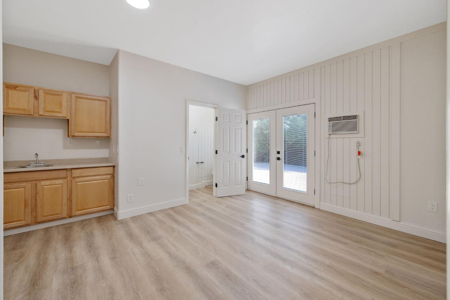 2033 Alluvial Ave, Clovis, CA 93611