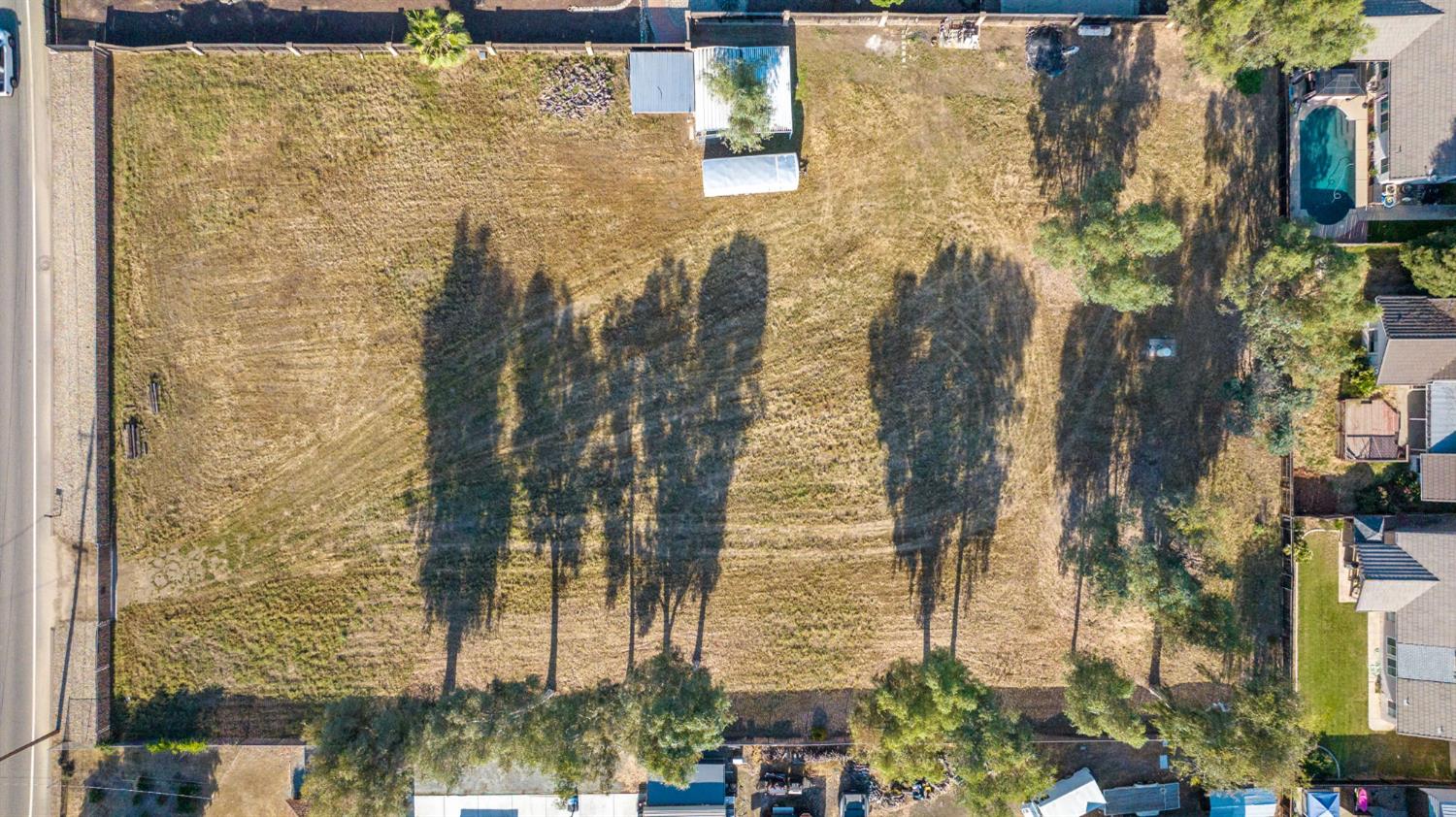 2033 Alluvial Ave, Clovis, CA 93611