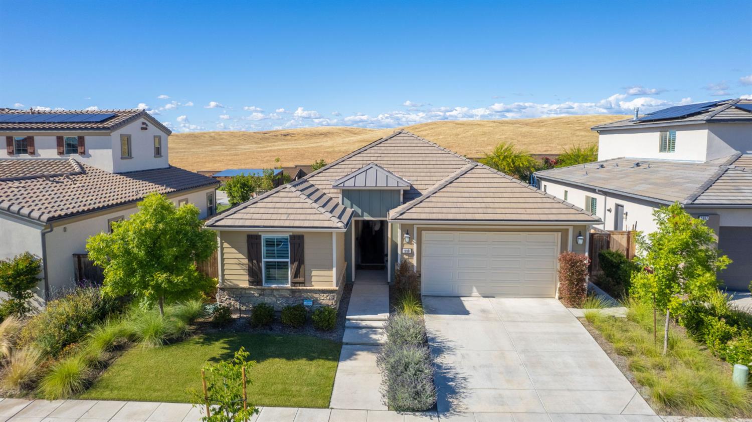 999 Little Canyon Drive, Madera, CA 93636