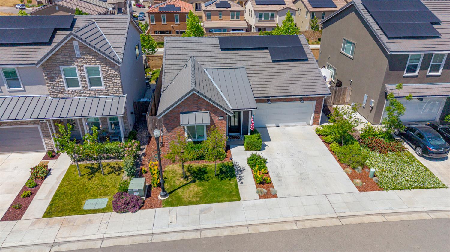 324 Huntington Ave S, Madera, CA 93636