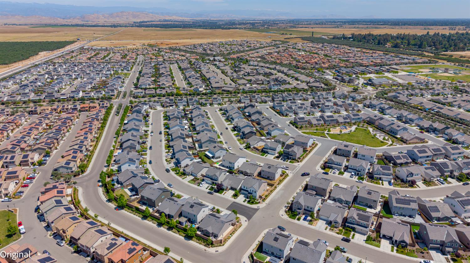 324 Huntington Ave S, Madera, CA 93636