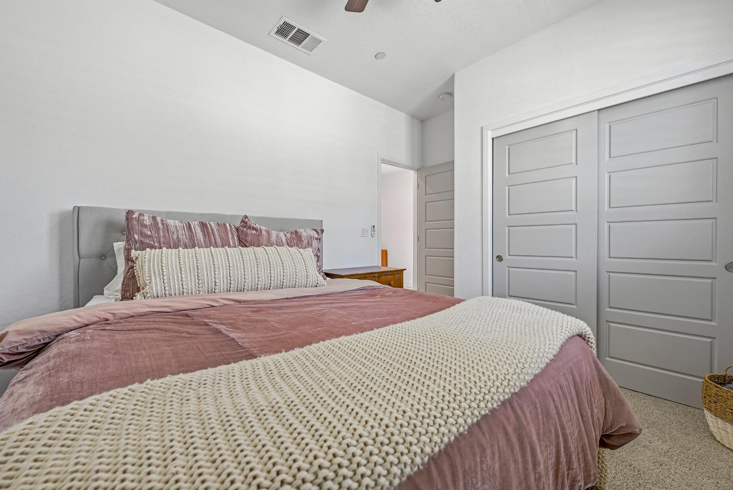 324 Huntington Ave S, Madera, CA 93636