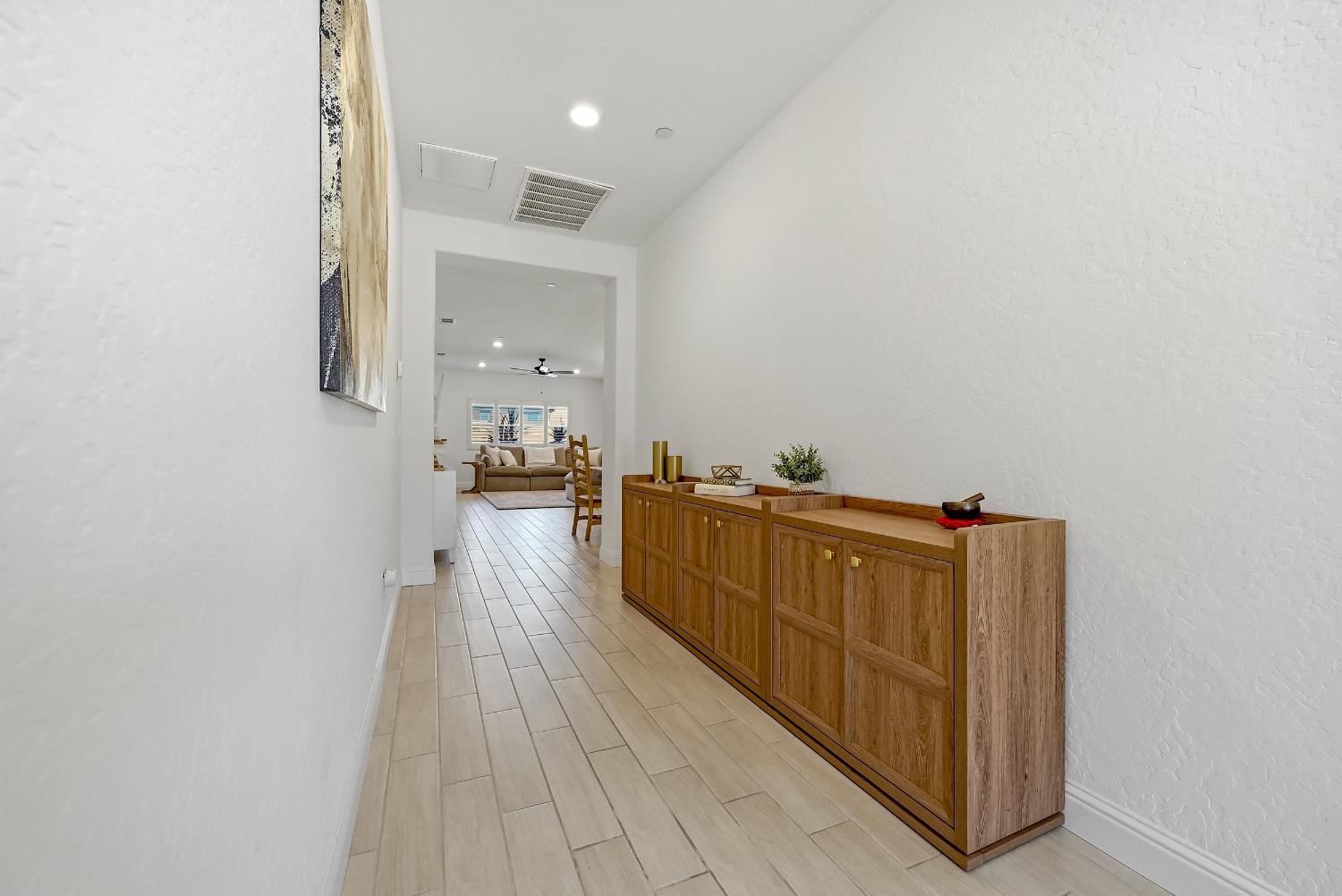 324 Huntington Ave S, Madera, CA 93636