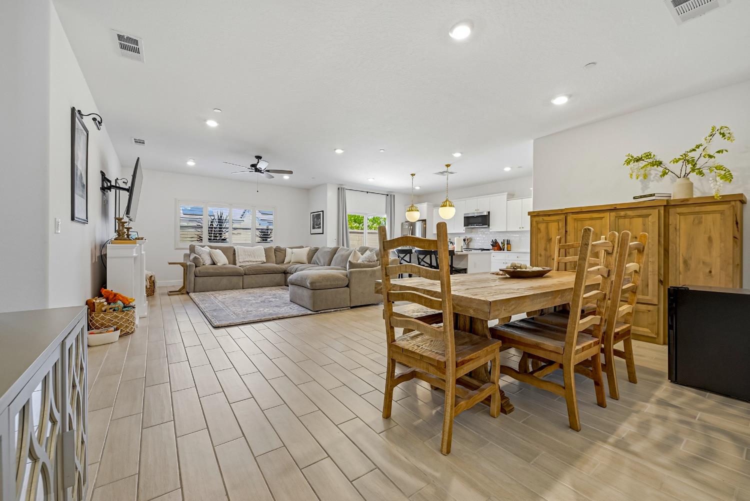 324 Huntington Ave S, Madera, CA 93636