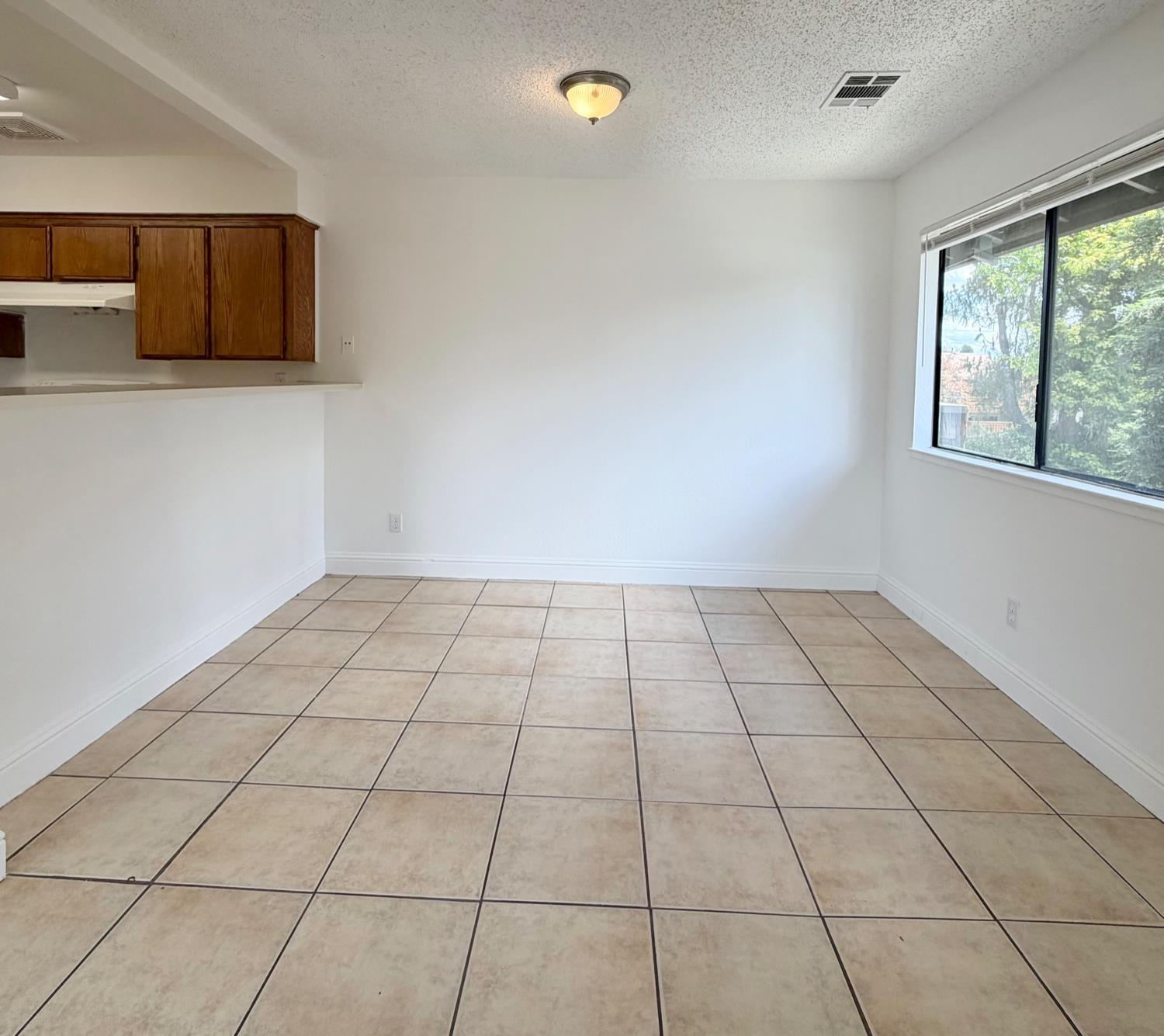 1190 S Winery Ave #289, Fresno, CA 93727