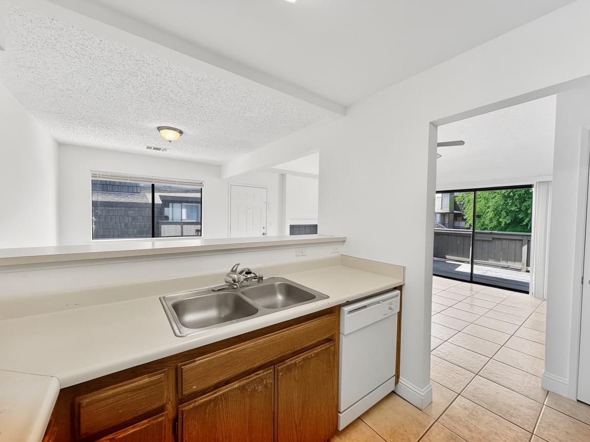 1190 S Winery Ave #289, Fresno, CA 93727