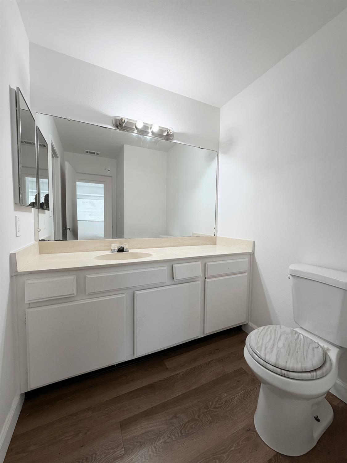 1190 S Winery Ave #289, Fresno, CA 93727