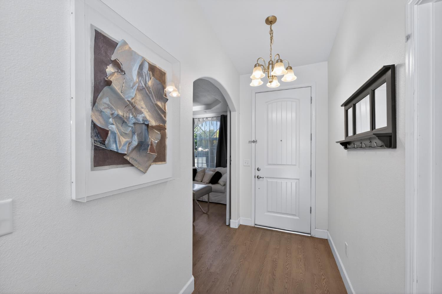 1208 Monterey Ave, Madera, CA 93637