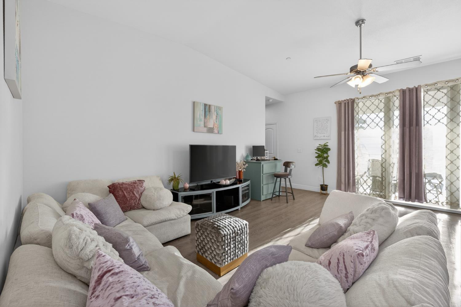 1208 Monterey Ave, Madera, CA 93637