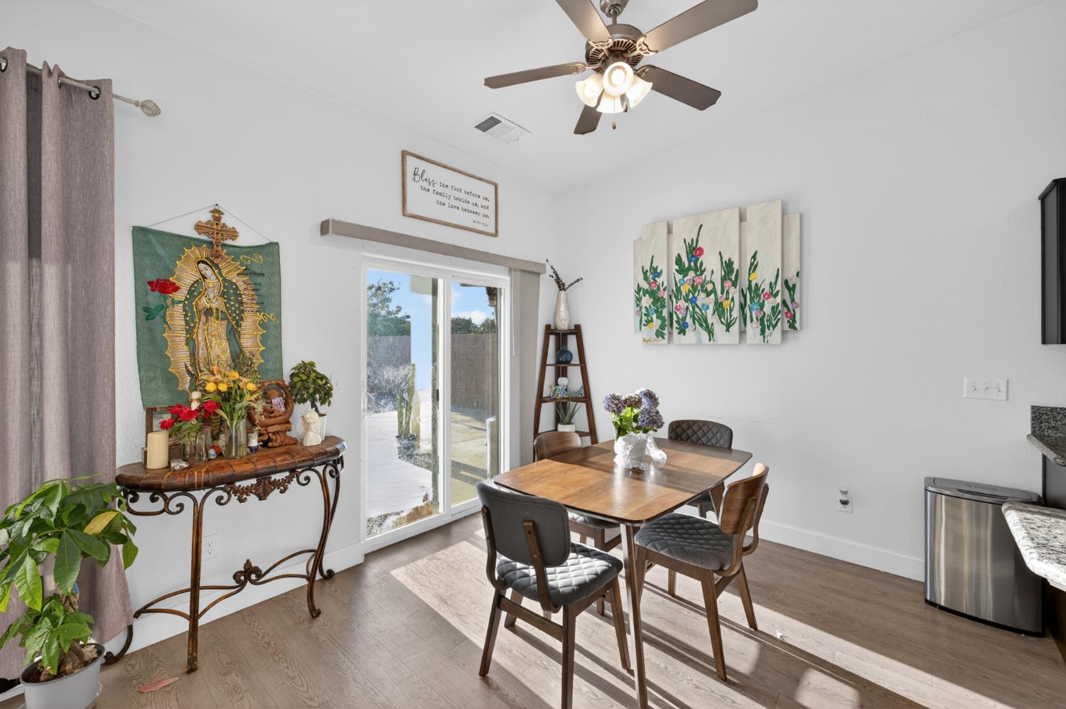 1208 Monterey Ave, Madera, CA 93637