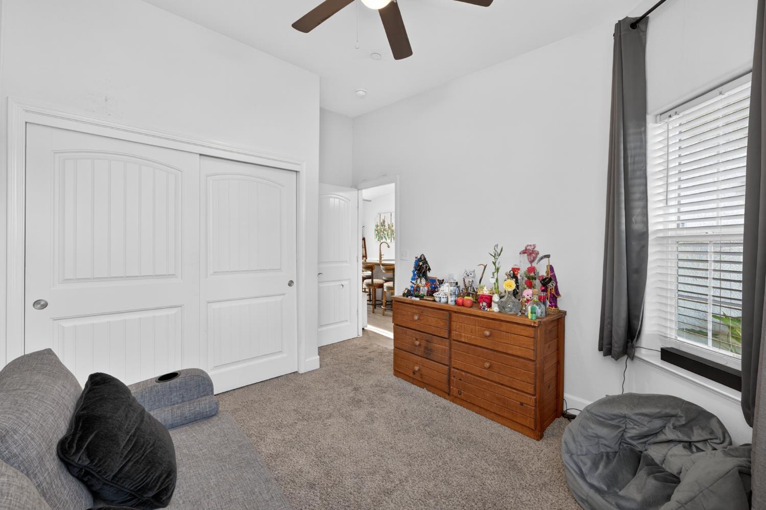 1208 Monterey Ave, Madera, CA 93637