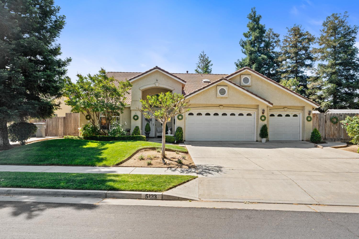 5123 W Browning Ave, Fresno, CA 93722