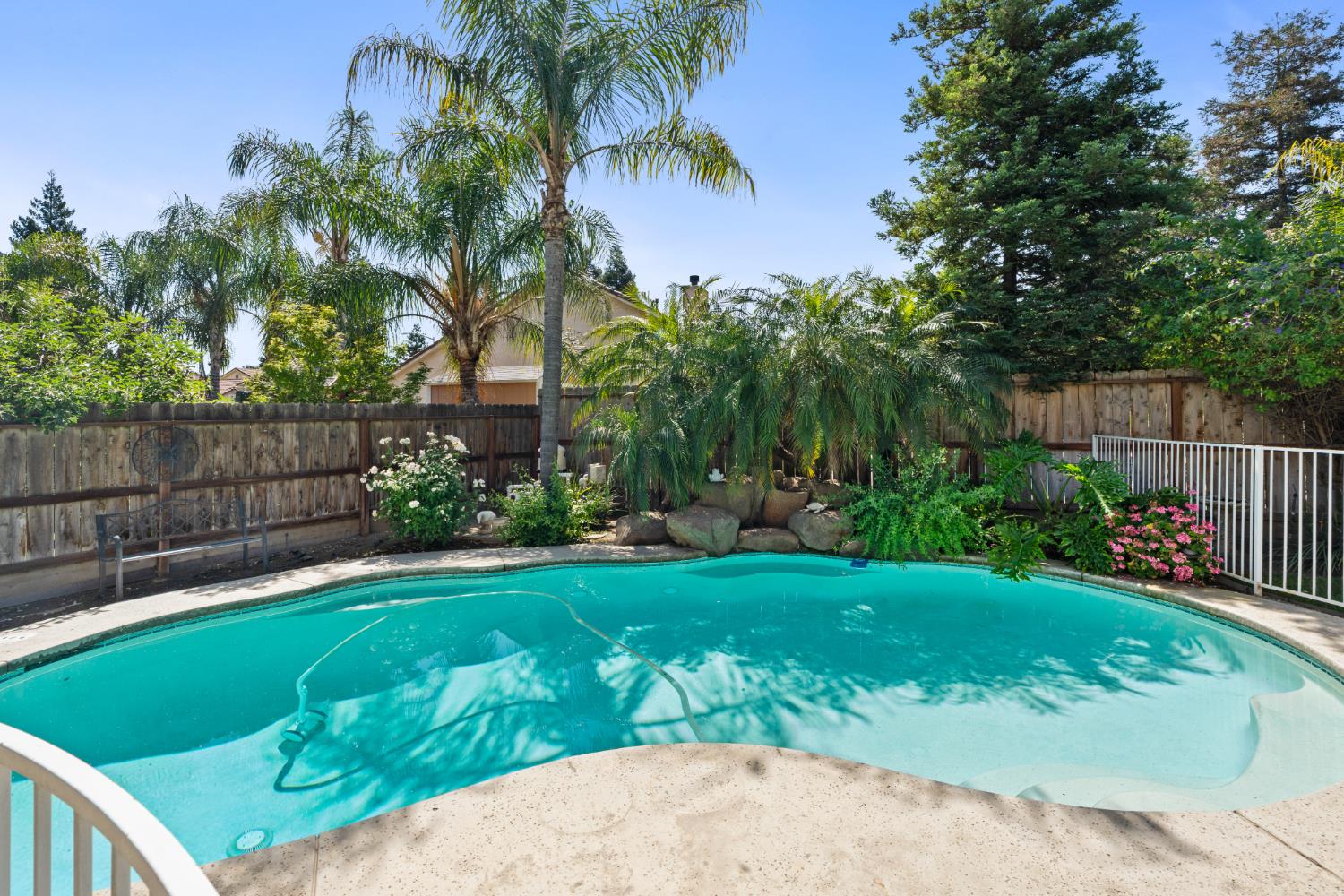 5123 W Browning Ave, Fresno, CA 93722