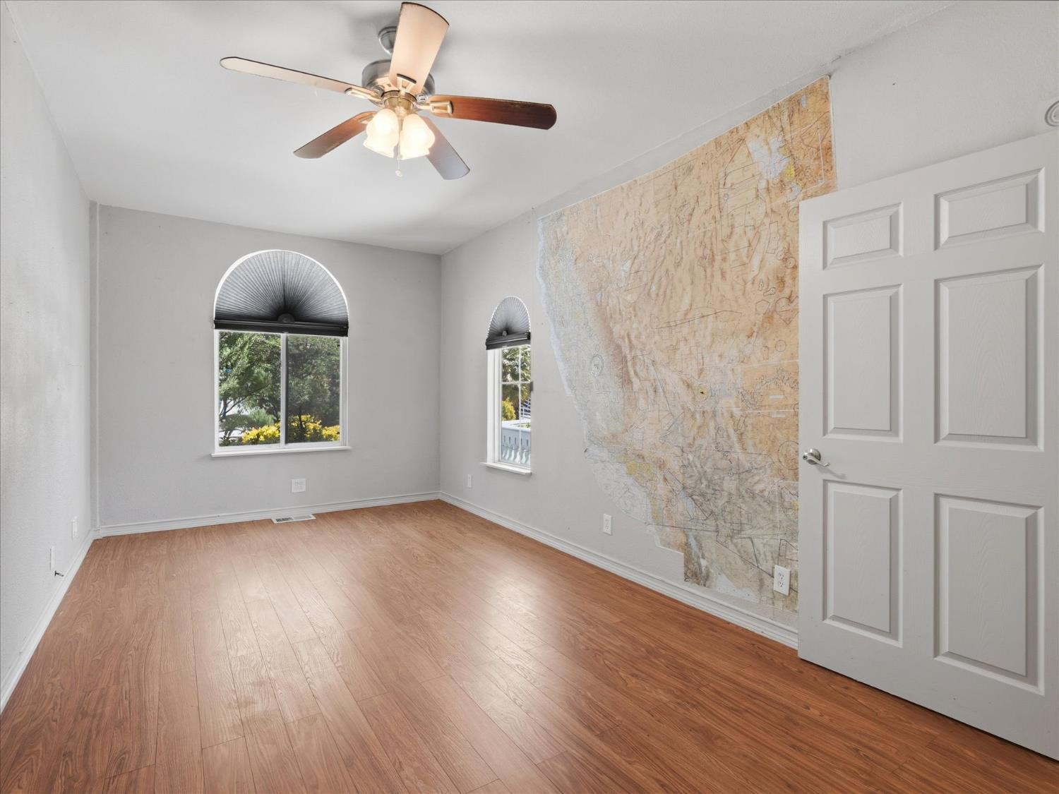 45858 Old Corral Rd, Oakhurst, CA 93614