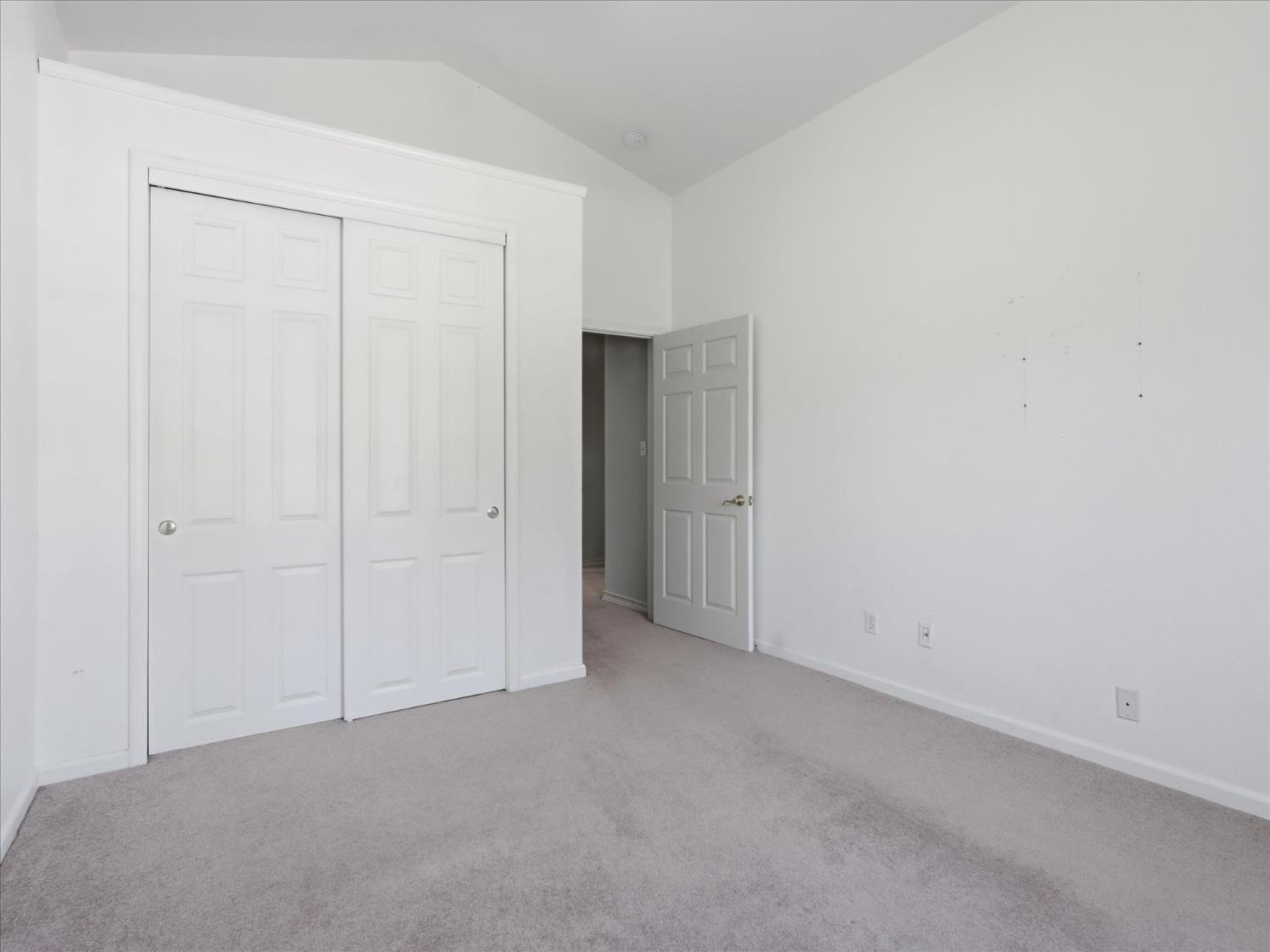 45858 Old Corral Rd, Oakhurst, CA 93614