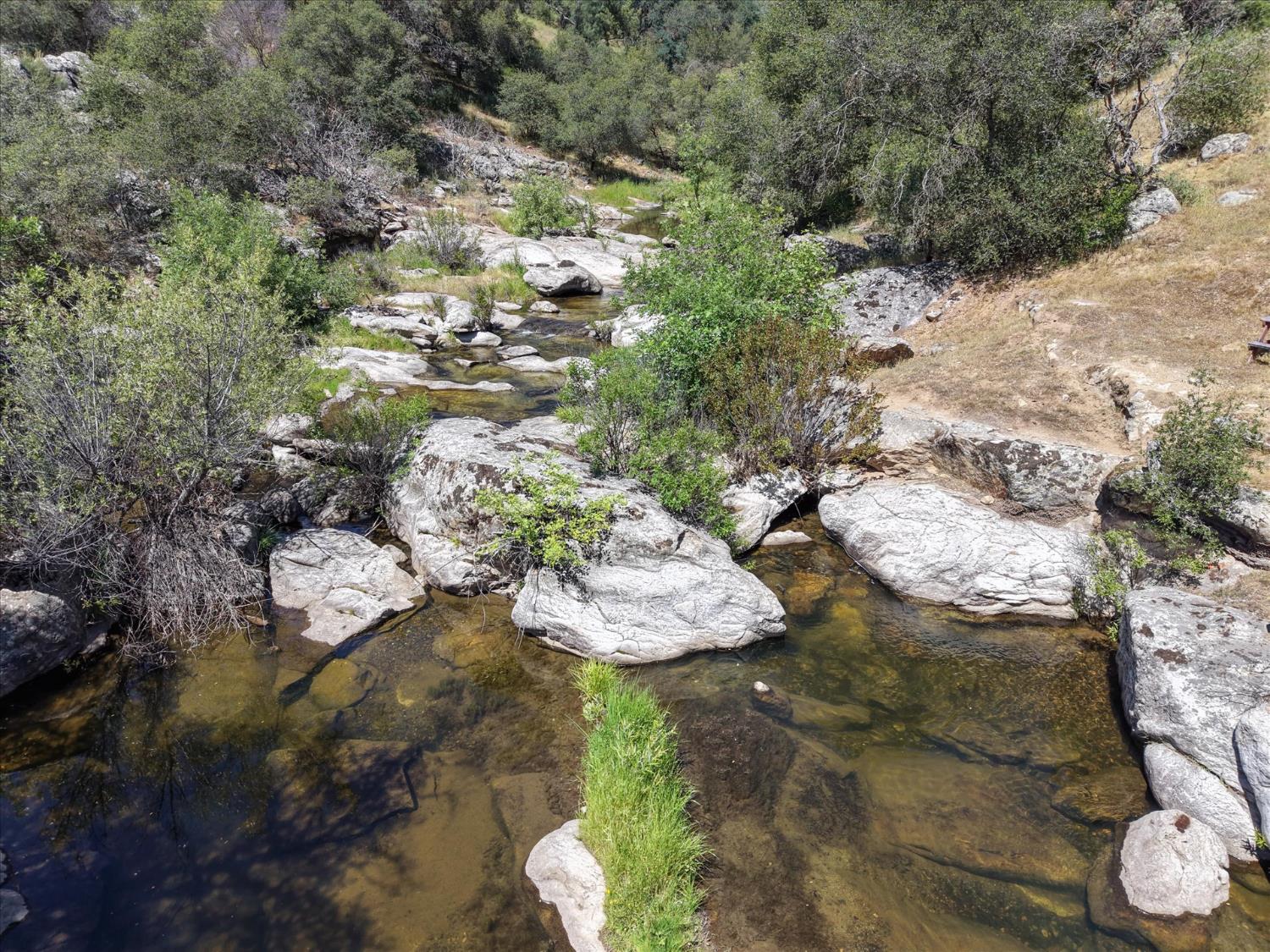 45858 Old Corral Rd, Oakhurst, CA 93614