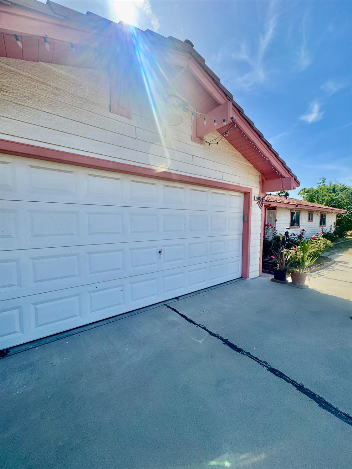 16861 Karen Rd, Madera, CA 93636