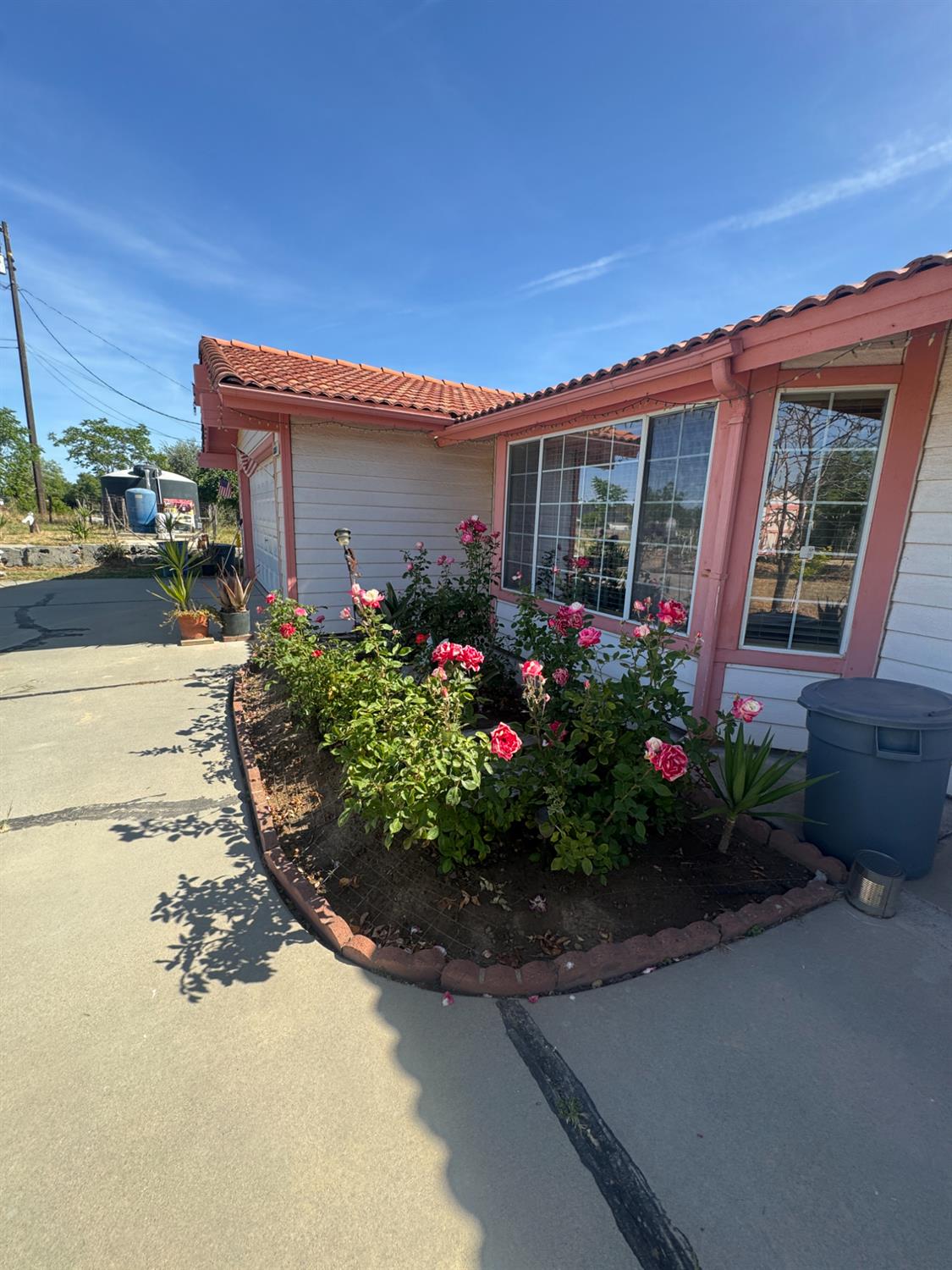 16861 Karen Rd, Madera, CA 93636