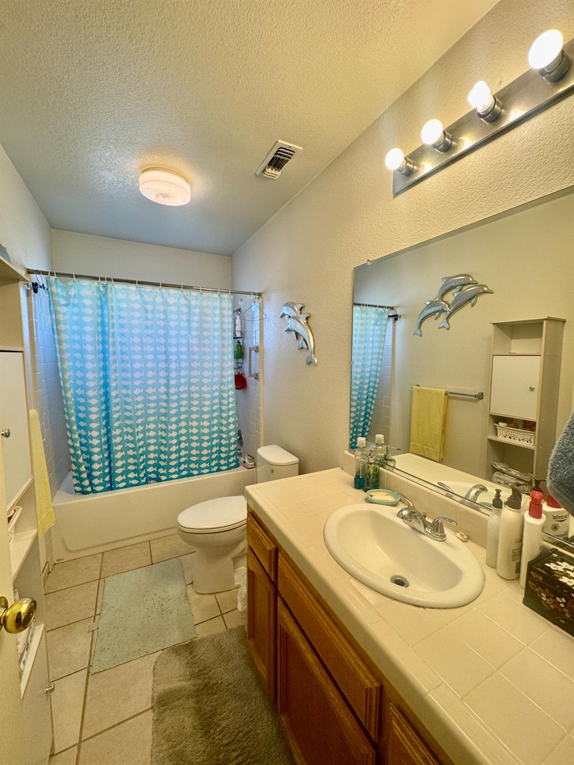 16861 Karen Rd, Madera, CA 93636