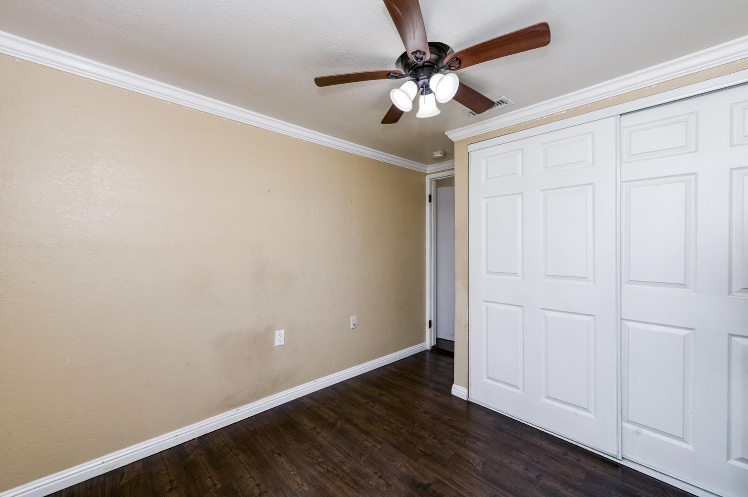 384 W Fir Ave, Pinedale, CA 93650