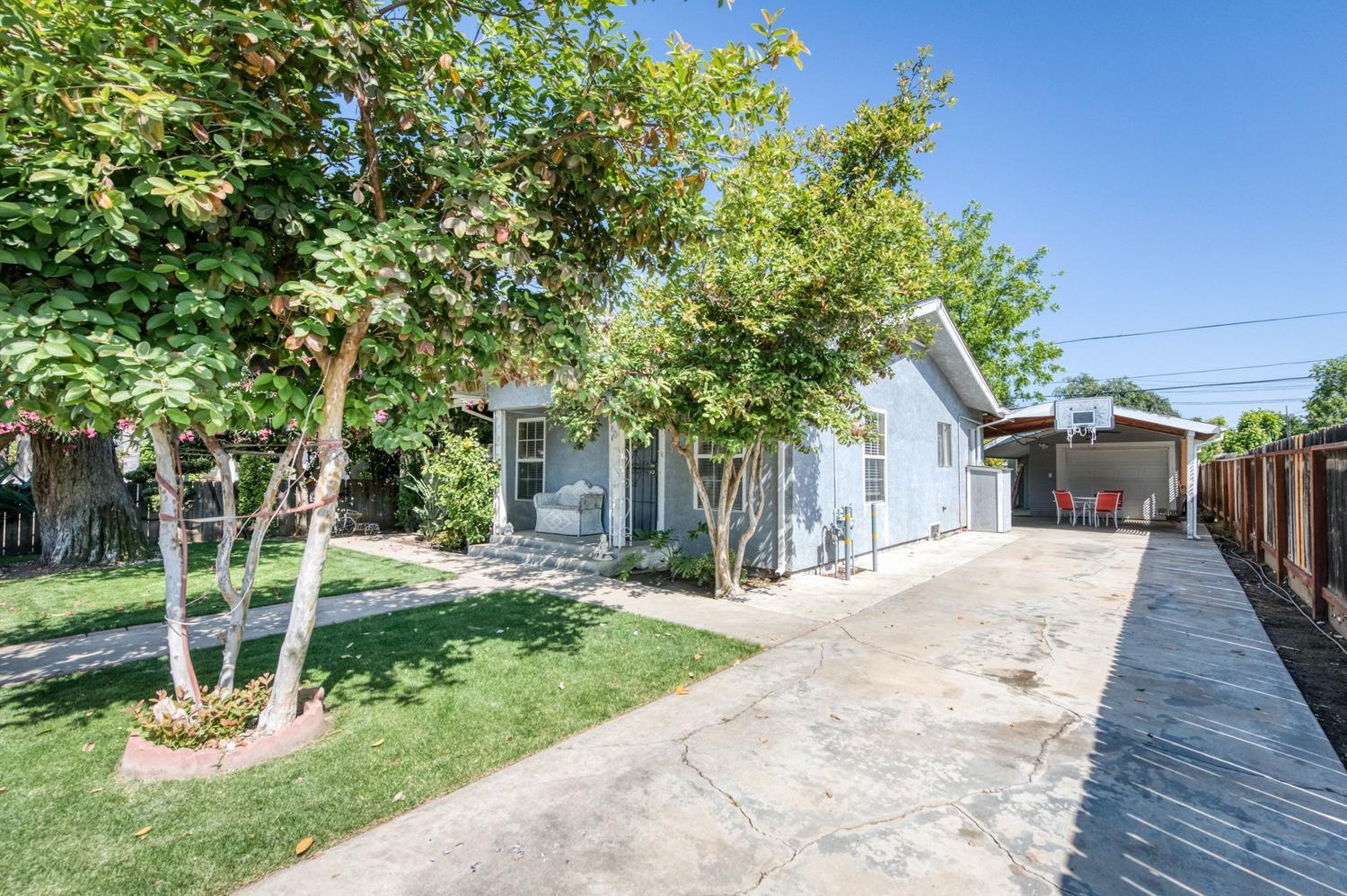 384 W Fir Ave, Pinedale, CA 93650