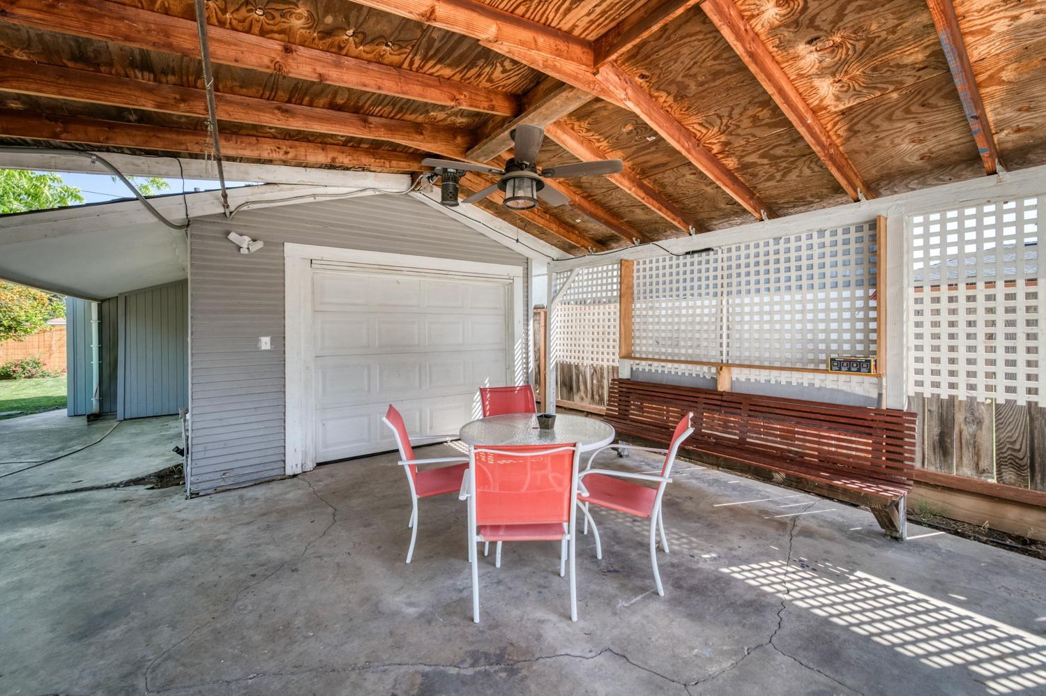 384 W Fir Ave, Pinedale, CA 93650