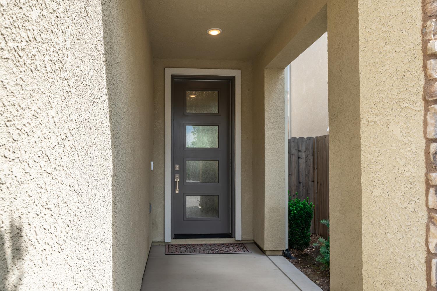 479 Farmhouse Ln, Clovis, CA 93619