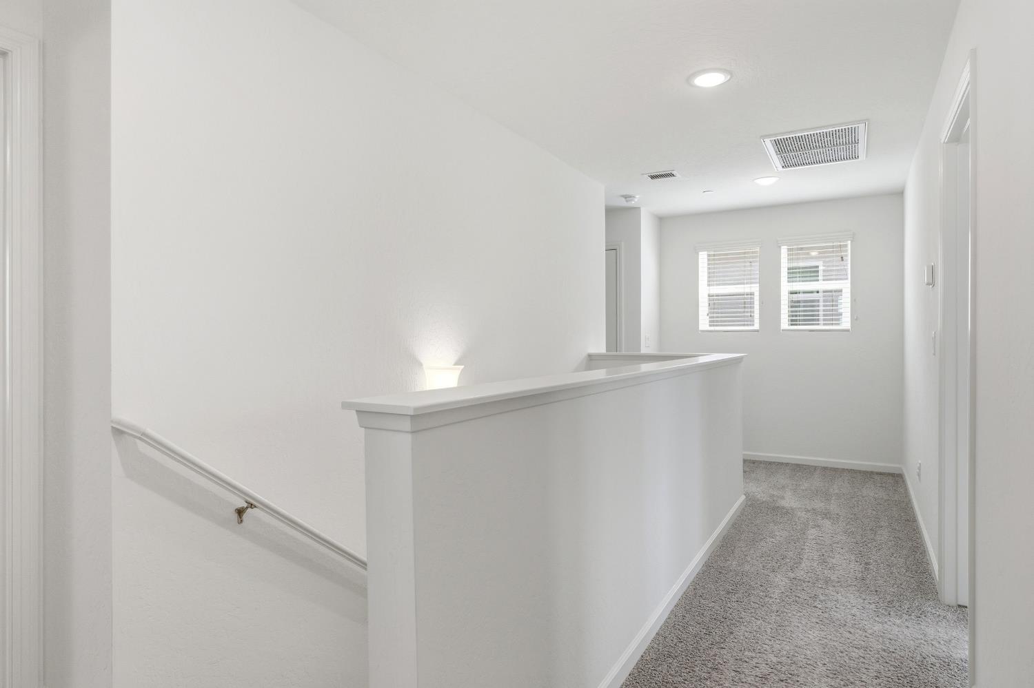 479 Farmhouse Ln, Clovis, CA 93619
