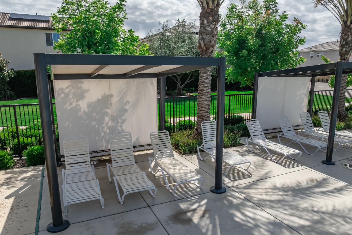 479 Farmhouse Ln, Clovis, CA 93619