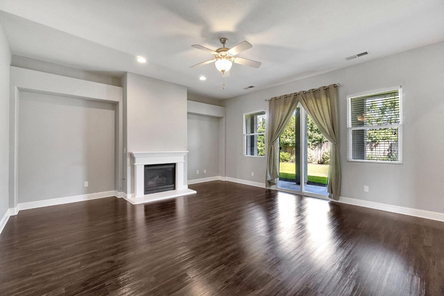 2852 Geary Ave, Sanger, CA 93657