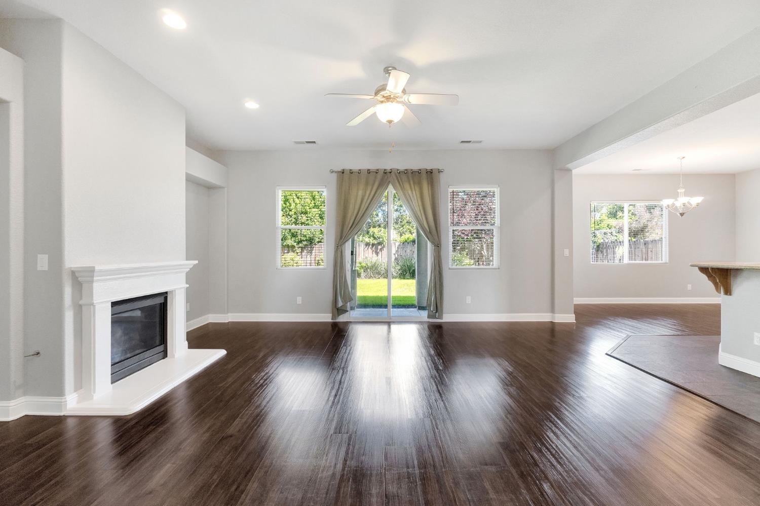 2852 Geary Ave, Sanger, CA 93657