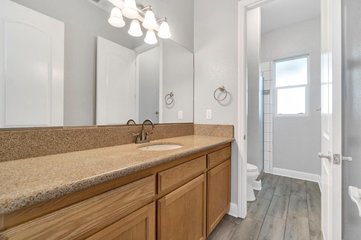 2852 Geary Ave, Sanger, CA 93657