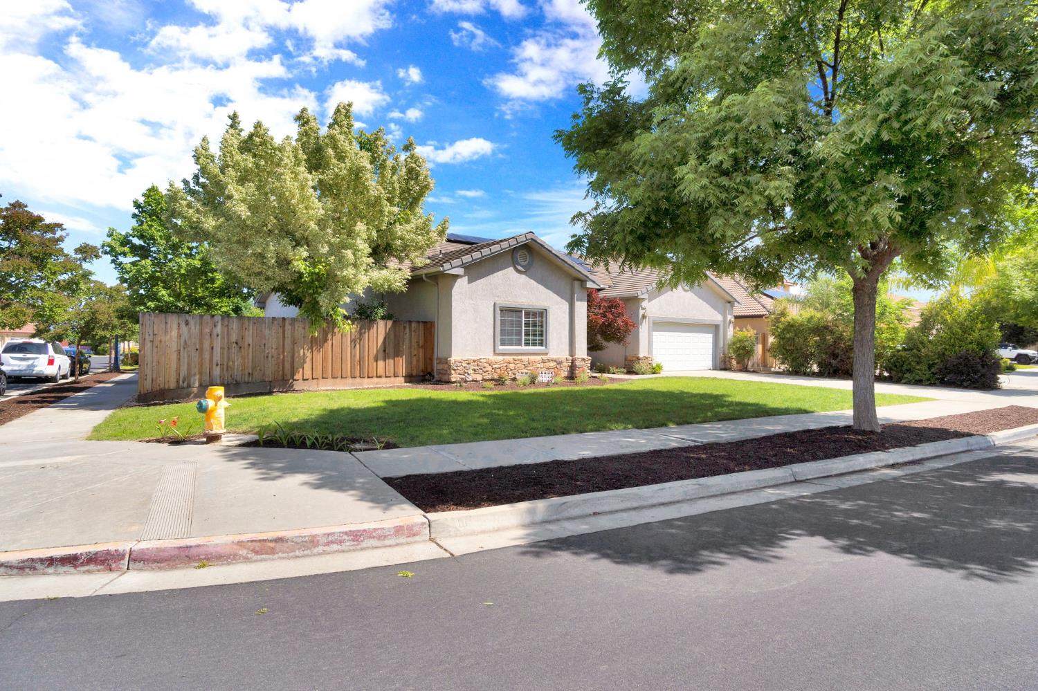 2852 Geary Ave, Sanger, CA 93657