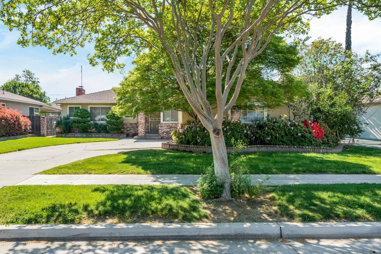 3376 E Richert, Fresno, CA 93726