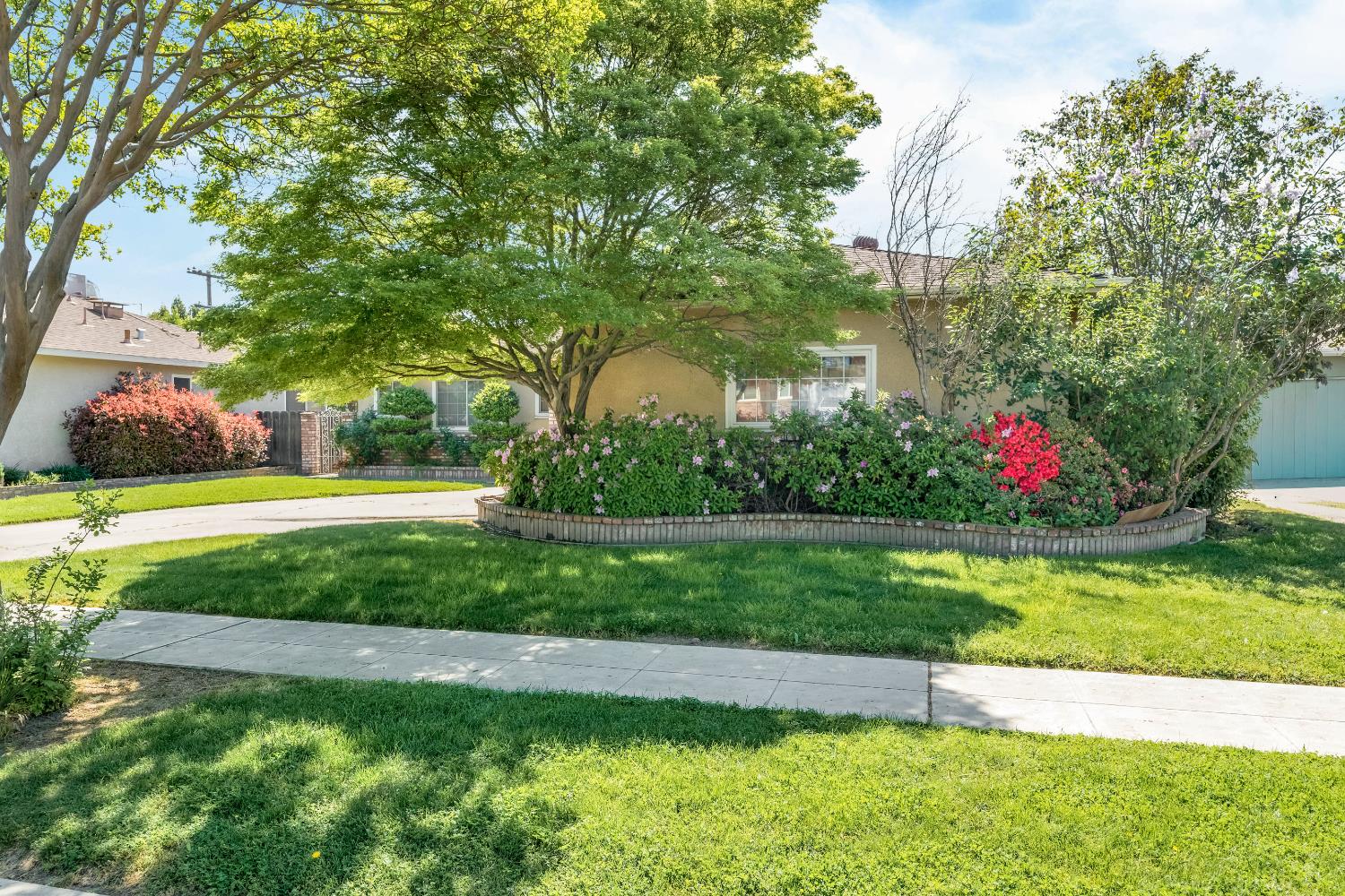 3376 E Richert, Fresno, CA 93726