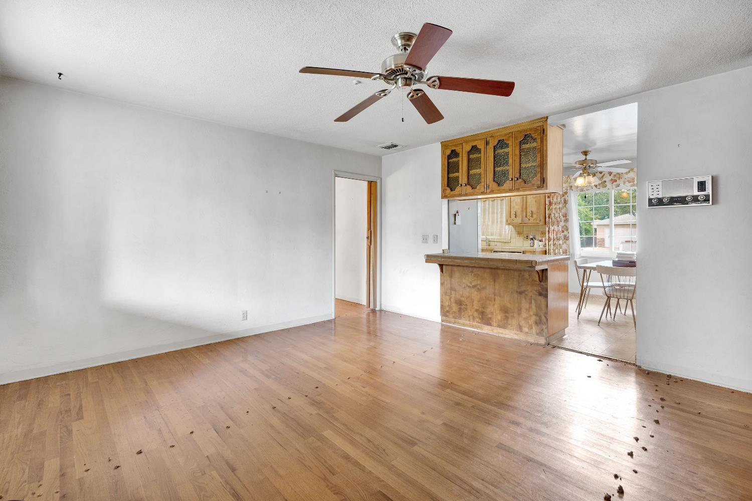 3376 E Richert, Fresno, CA 93726