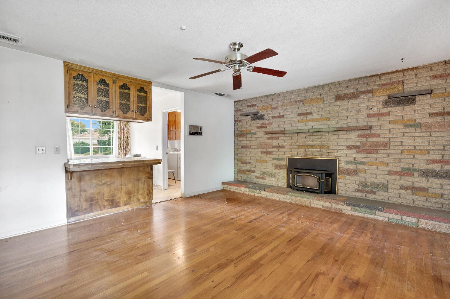 3376 E Richert, Fresno, CA 93726