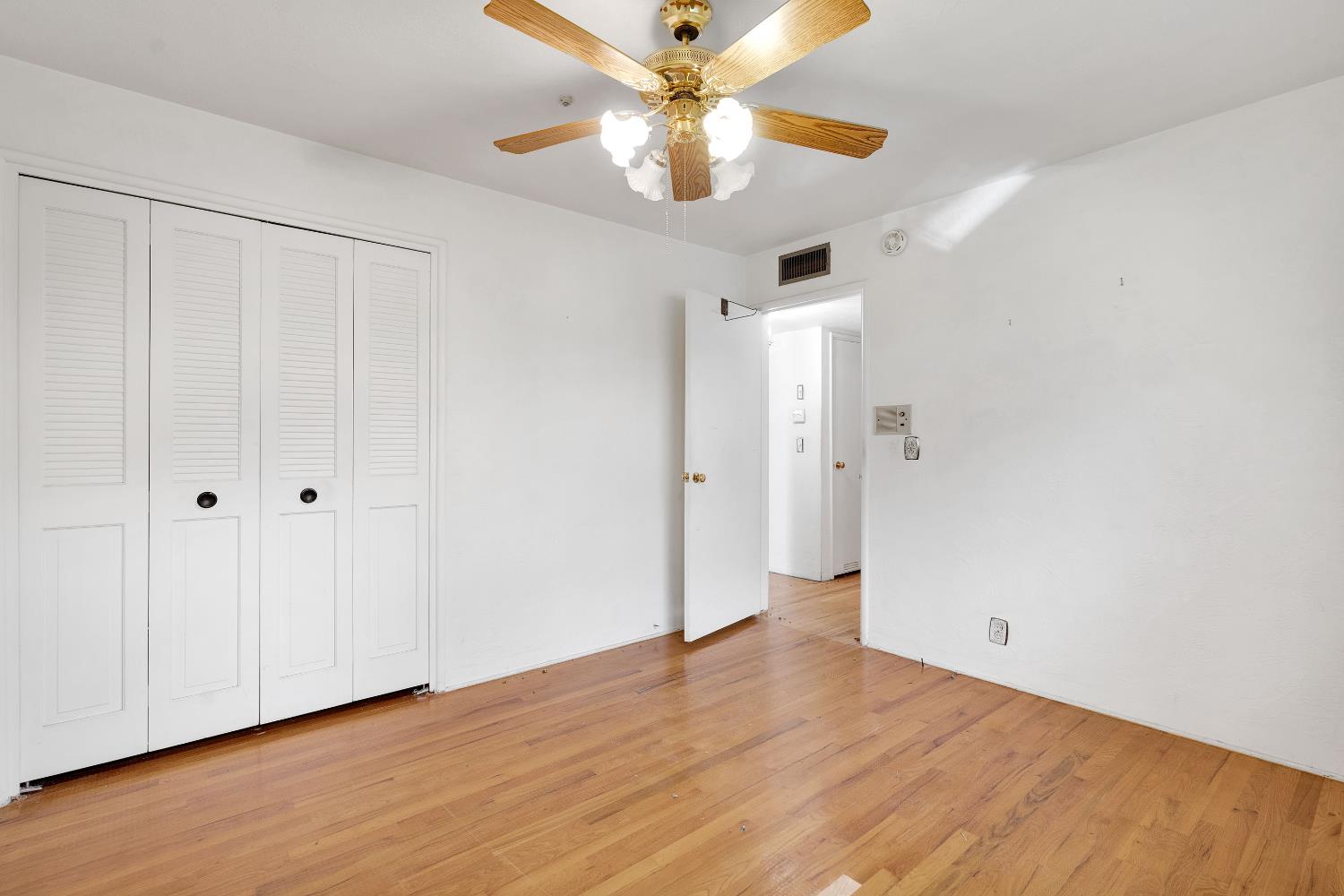 3376 E Richert, Fresno, CA 93726