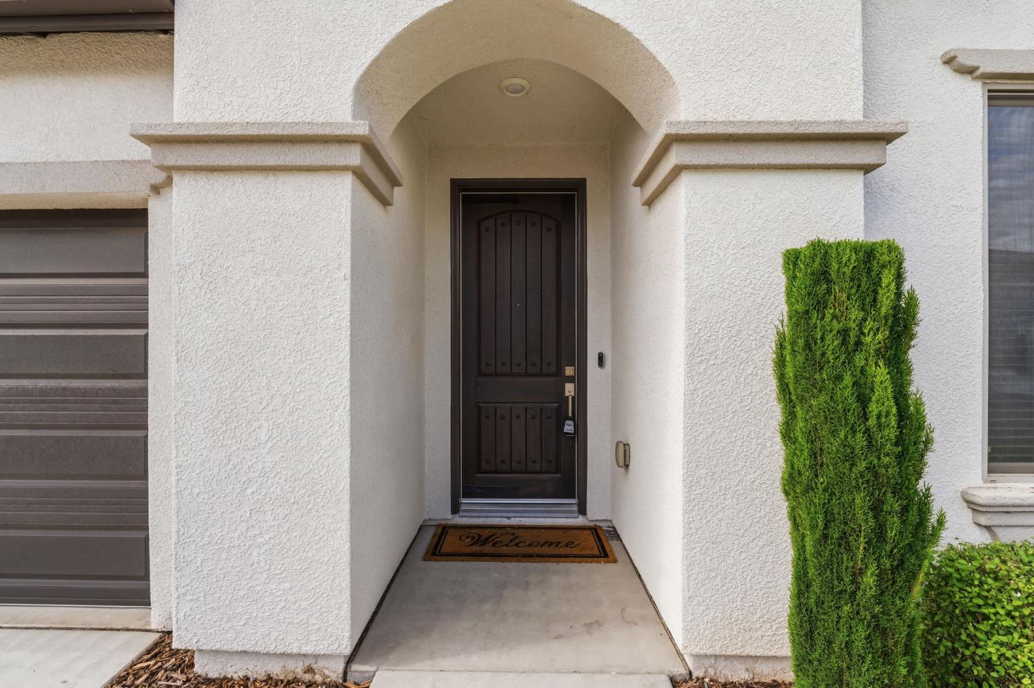 1257 E Via Ulivo, Fresno, CA 93730