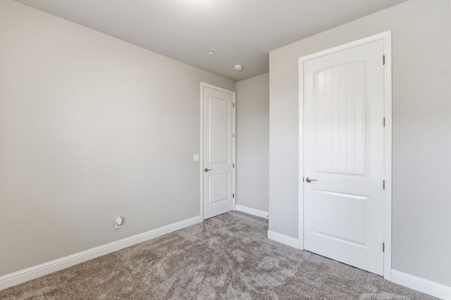 1257 E Via Ulivo, Fresno, CA 93730