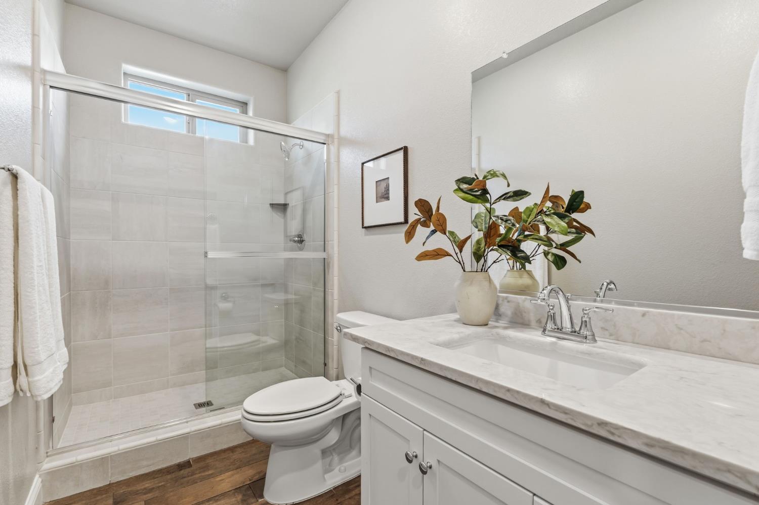 1257 E Via Ulivo, Fresno, CA 93730