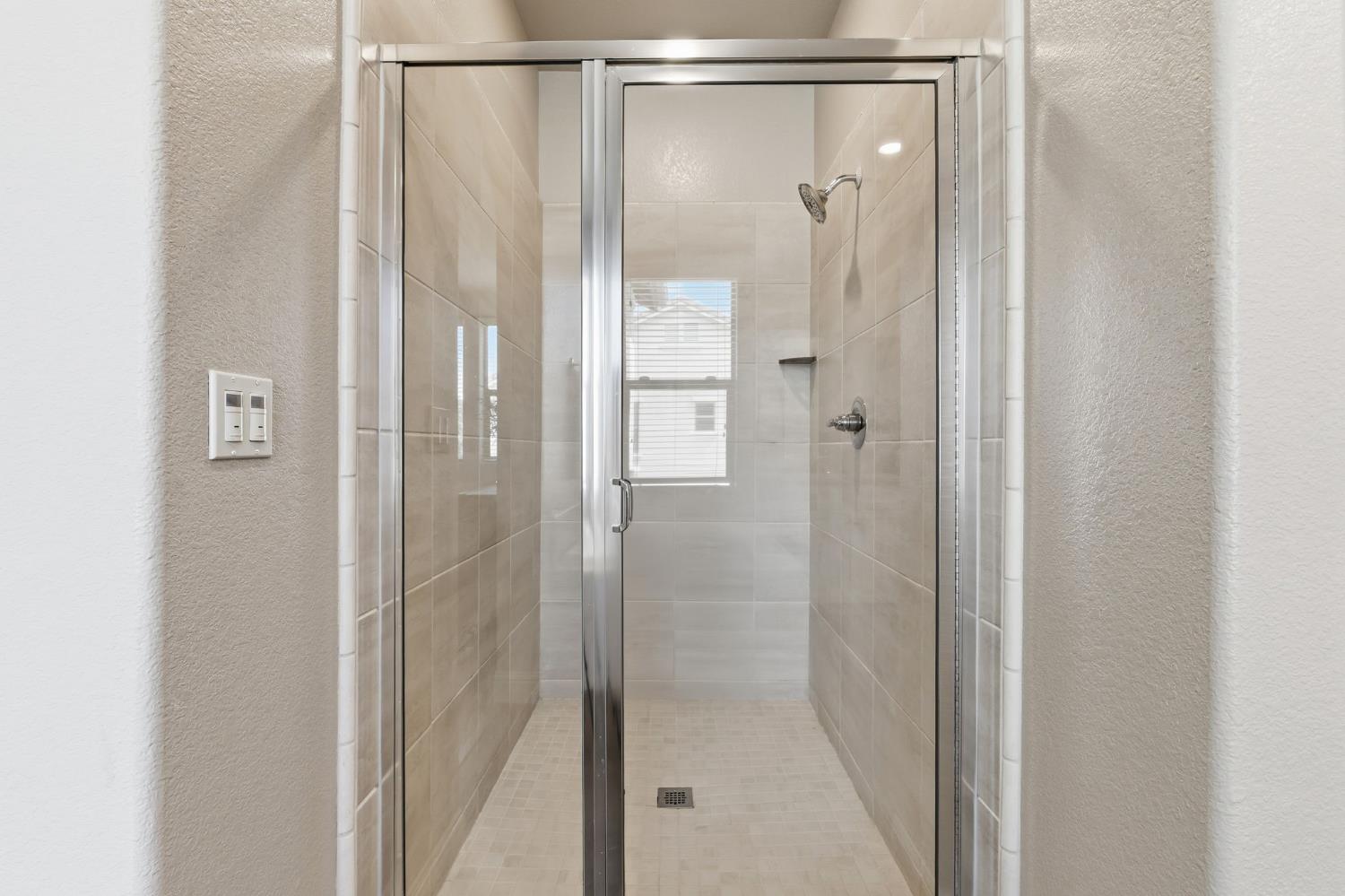 1257 E Via Ulivo, Fresno, CA 93730