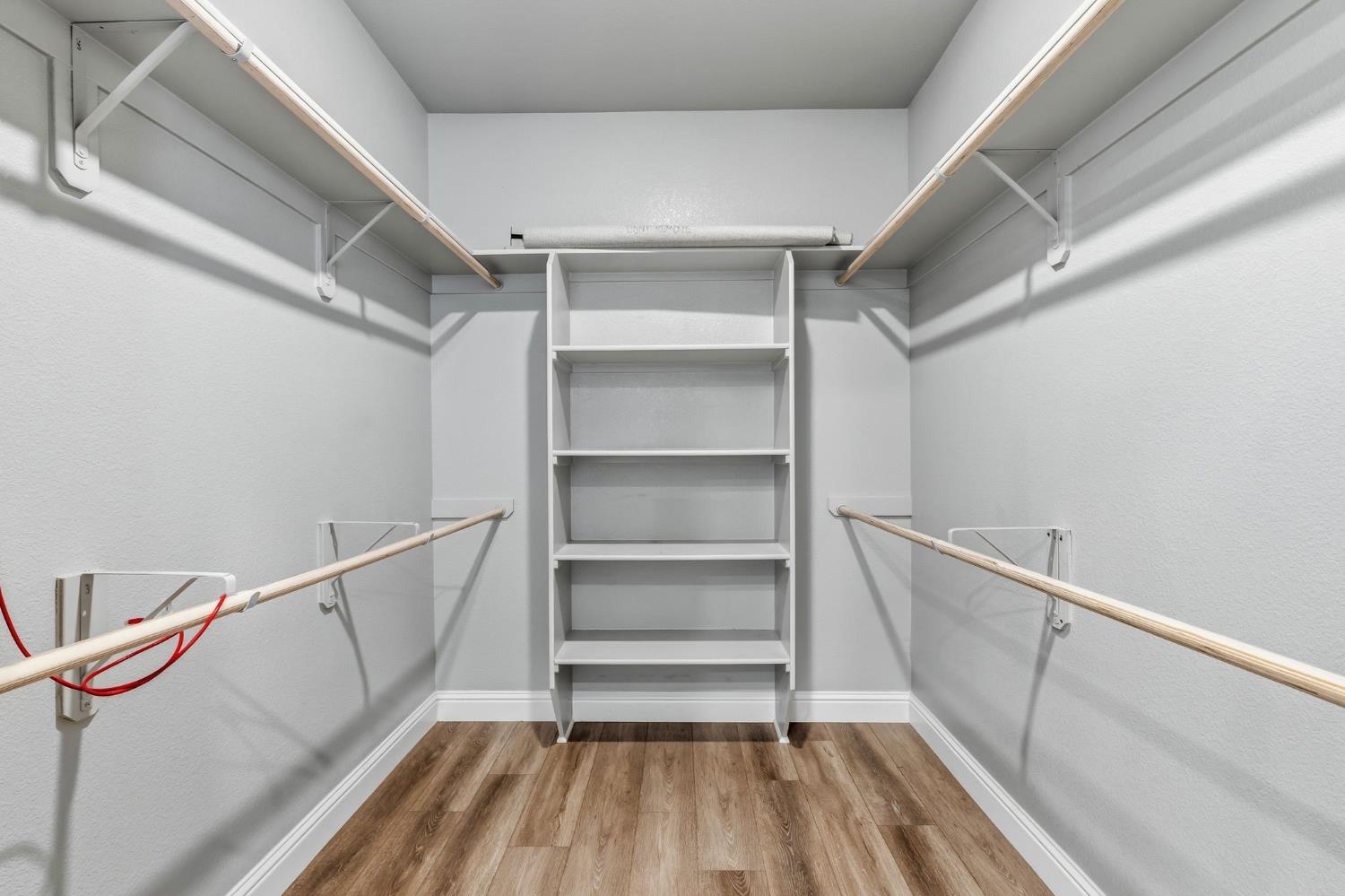 1257 E Via Ulivo, Fresno, CA 93730