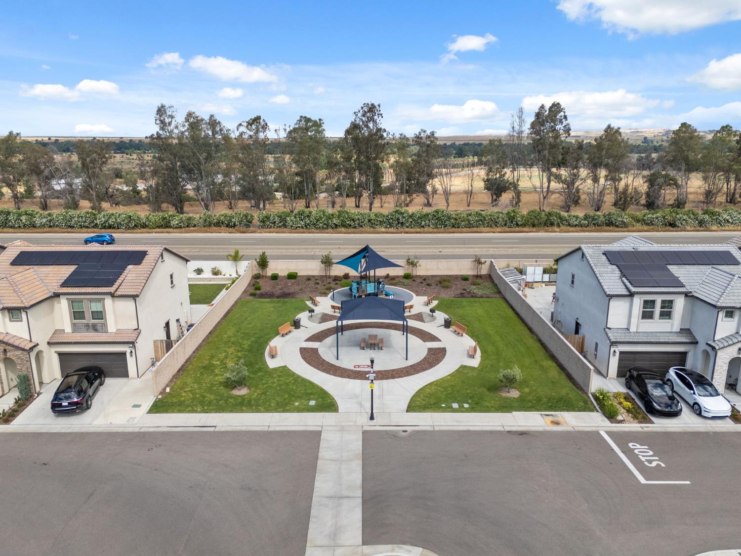 1257 E Via Ulivo, Fresno, CA 93730