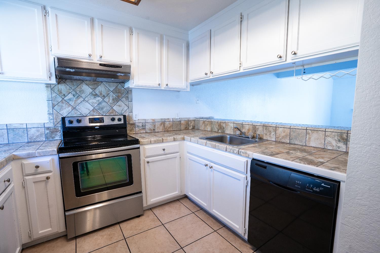 4885 N Backer Ave #128, Fresno, CA 93726